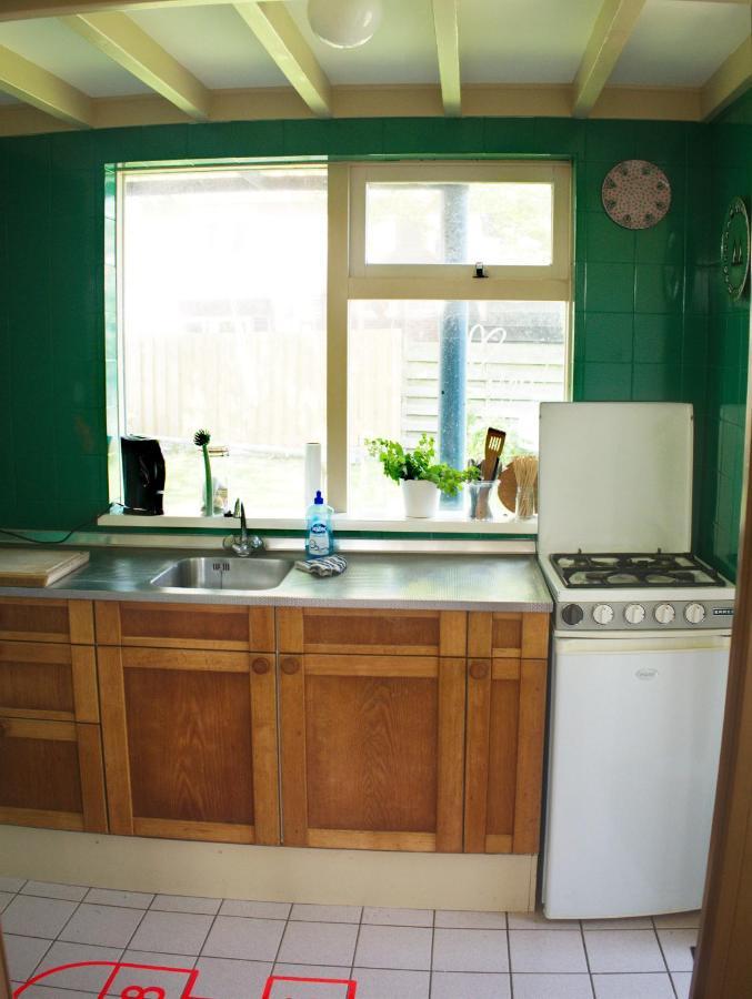 Small, Cute And Cozy Little Holiday Home Hippolytushoef ภายนอก รูปภาพ
